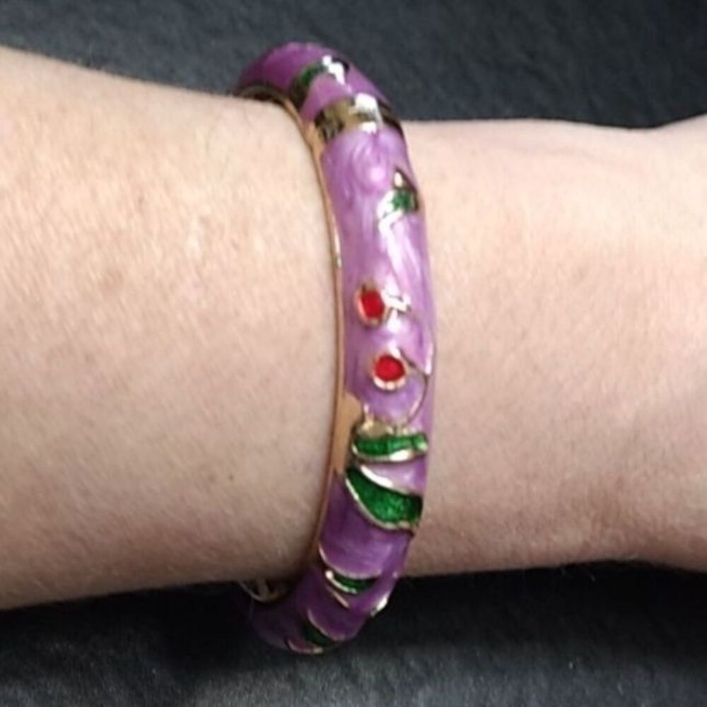 Gold tone purple enamel bracelet 7"